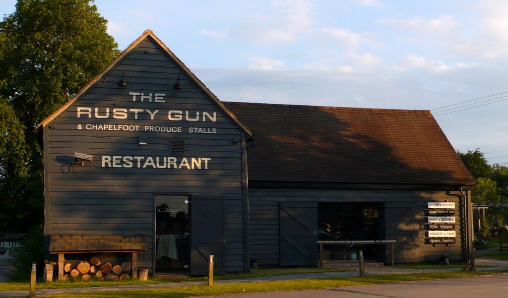 The Rusty Gun, Chapelfoot