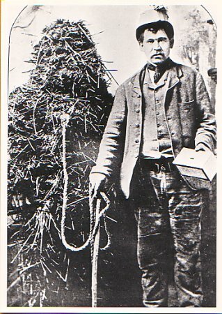 1909 Straw Bear