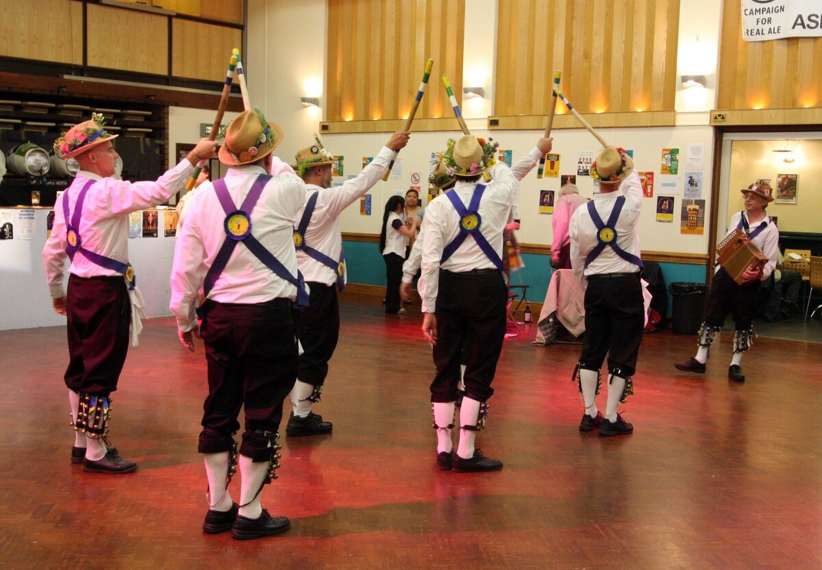 Letchworth morris men standing still for a change!