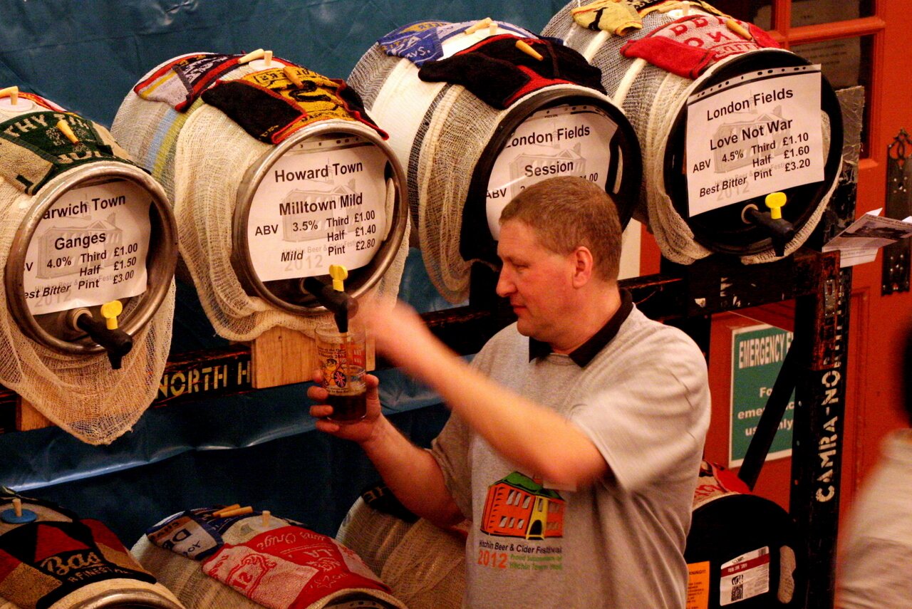 Rob Scahill, landlord of the Orange Tree in Baldock, helps out